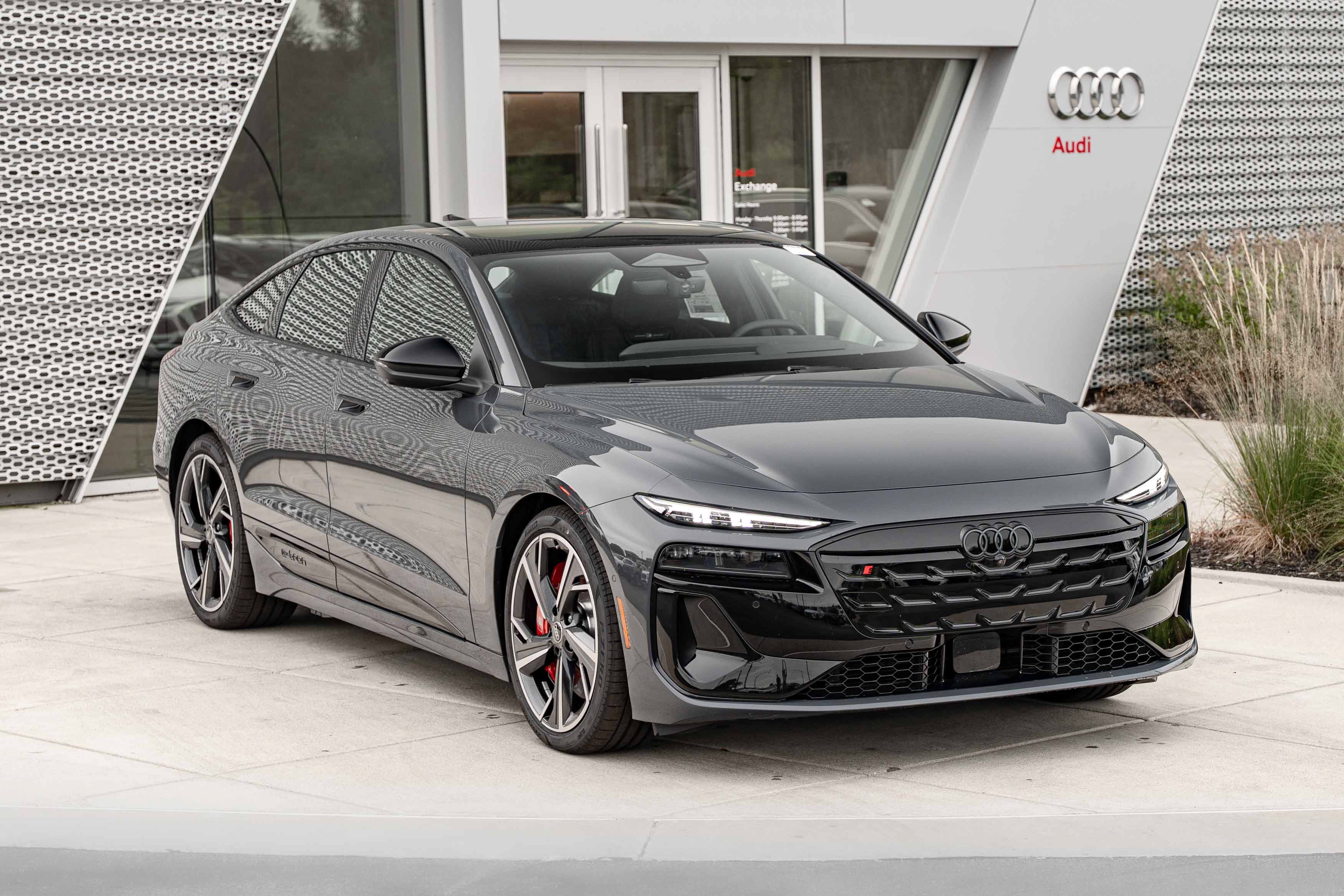 New 2027 Audi S6 e-tron Prestige AWD/4WD image 2