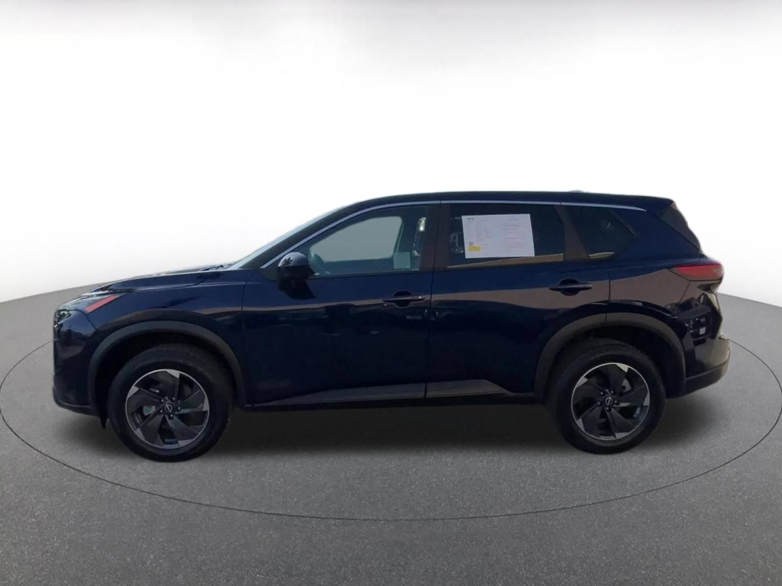 Used 2025 Nissan Rogue SV AWD/4WD image 9