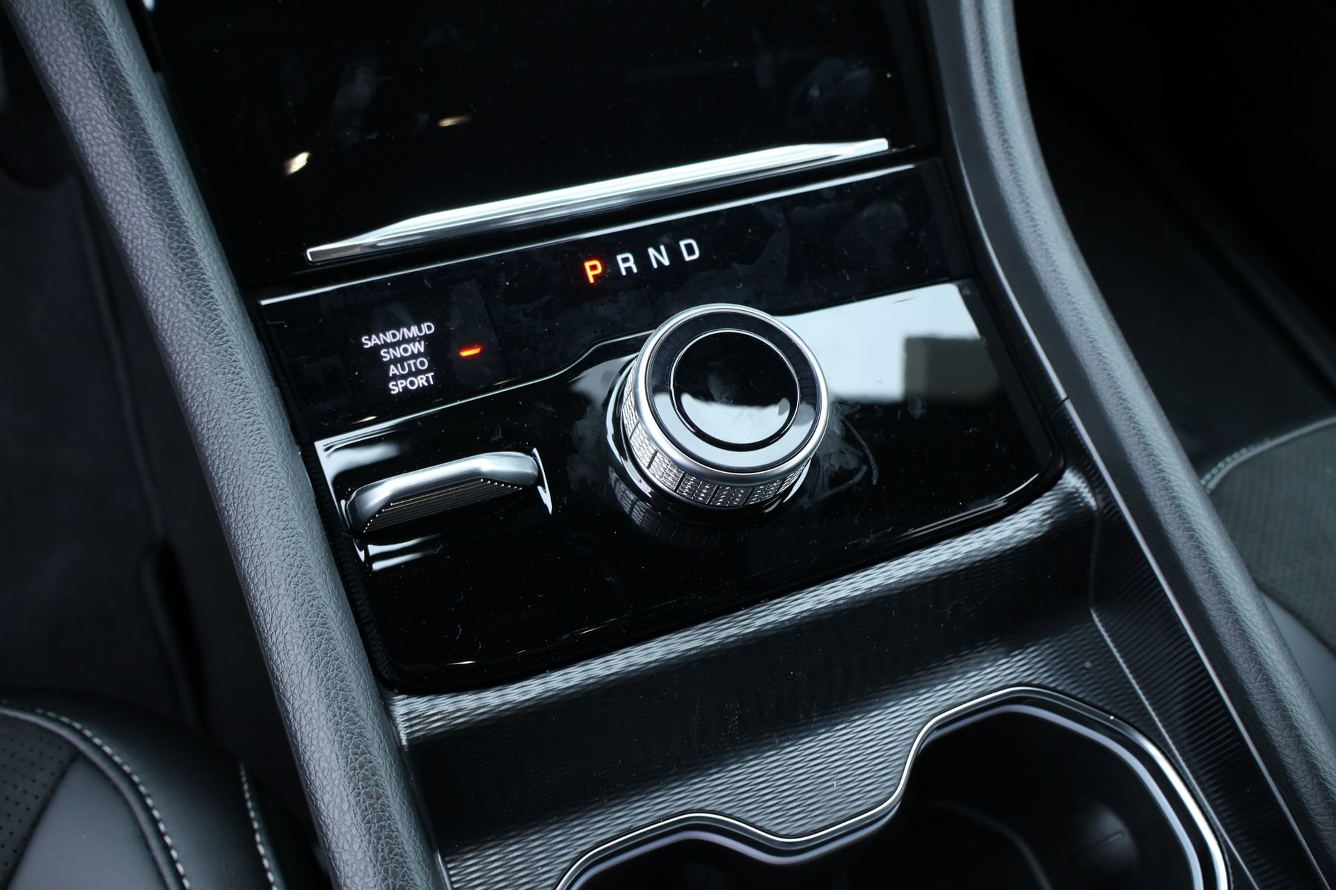 New 2026 Jeep Grand Cherokee L 4WD image 9