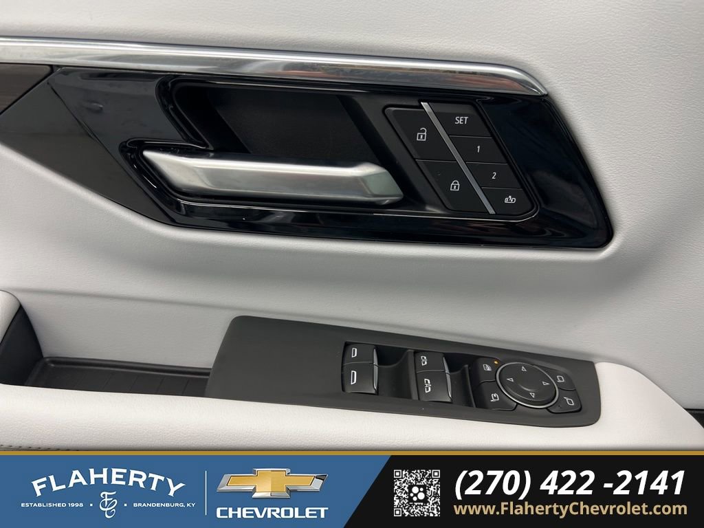 New 2026 Chevrolet Suburban Premier image 22