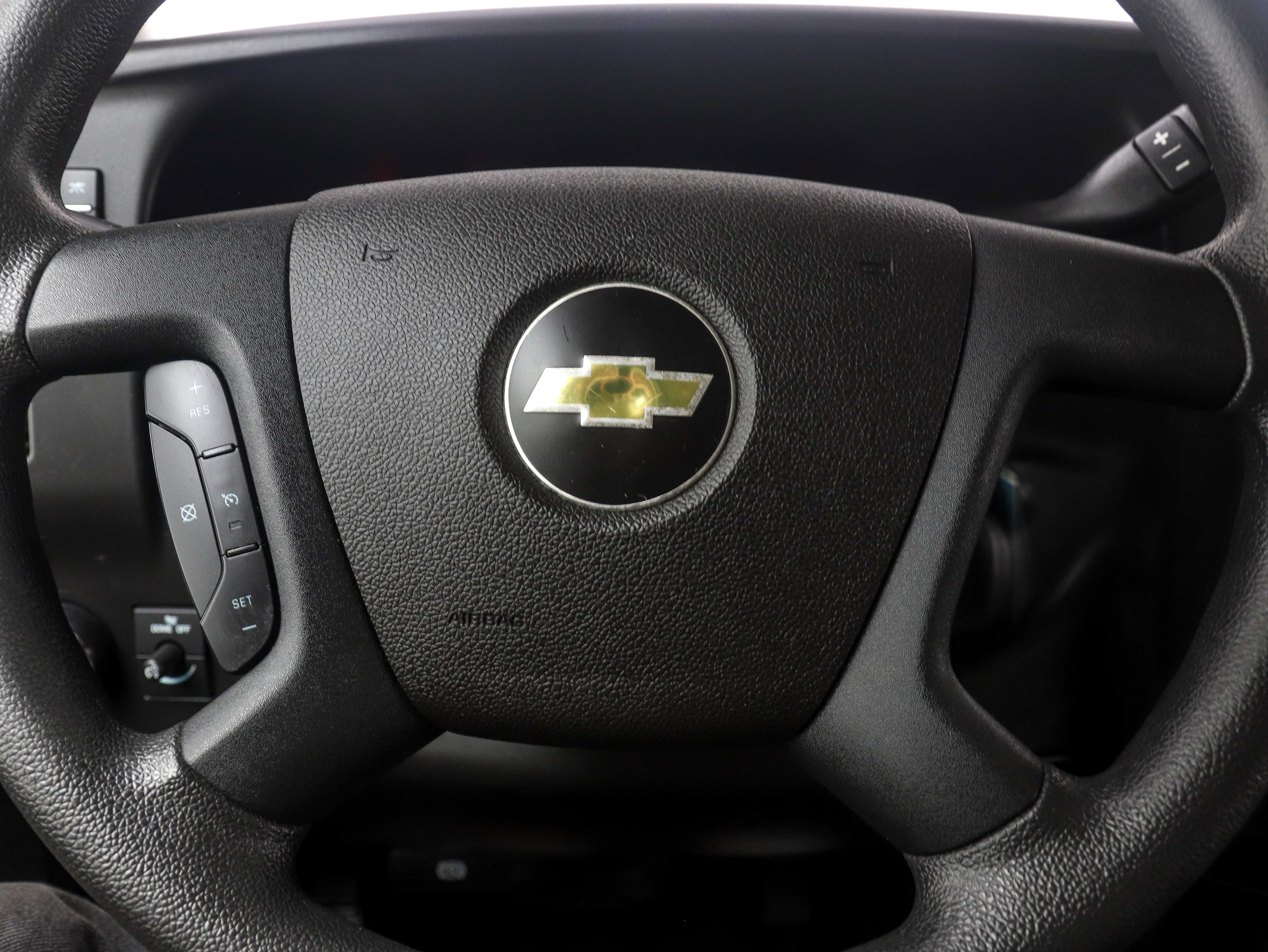 Used 2020 Chevrolet Express 3500 LT w/ LT Preferred Equipment Group RWD image 22