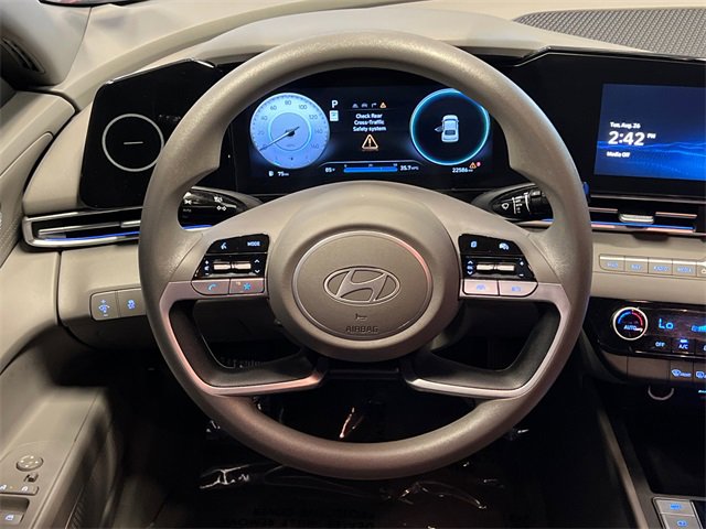 Used 2024 Hyundai Elantra SEL image 19