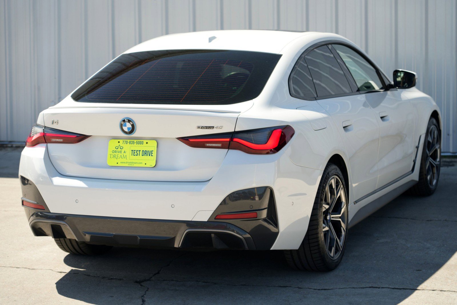 Used 2022 BMW i4 eDrive40 w/ M Sport Package image 55