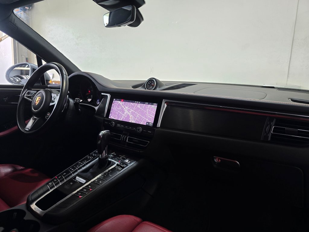 Used 2021 Porsche Macan GTS w/ Premium Package Plus (PF9) AWD/4WD image 31