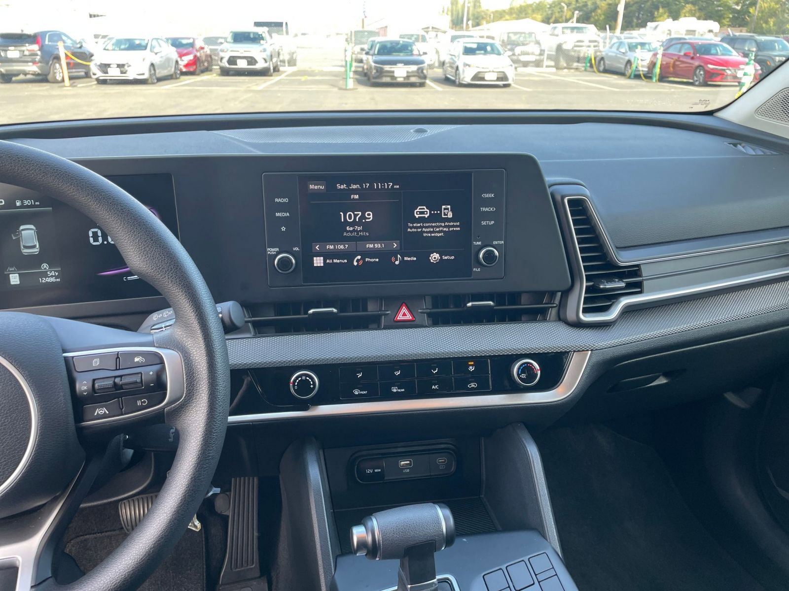 Used 2025 Kia Sportage LX image 18