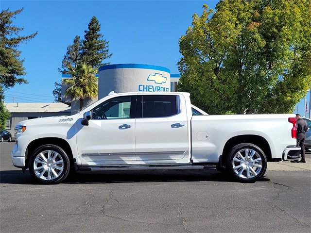 Used 2023 Chevrolet Silverado 1500 High Country w/ High Country Premium Package image 9