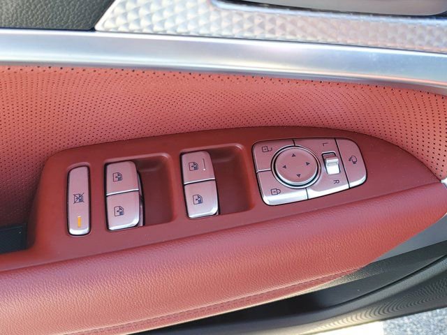 Used 2023 Genesis G70 2.5T Prestige w/ Sport Prestige Package image 16