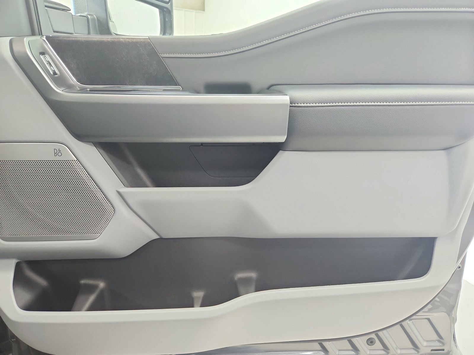 New 2026 Ford F250 XLT w/ XLT Premium Package image 41