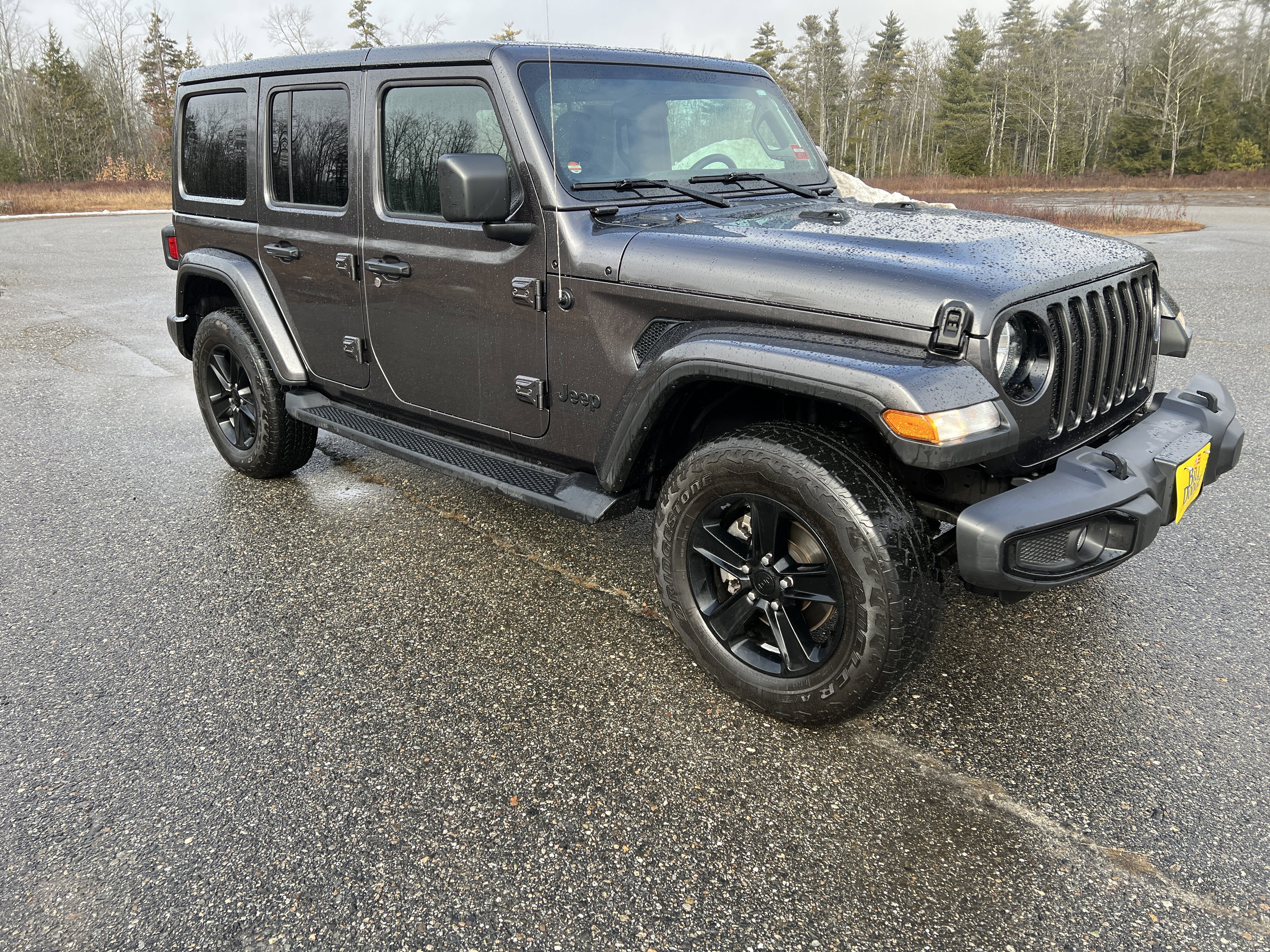 Used 2021 Jeep Wrangler Unlimited Sahara image 3