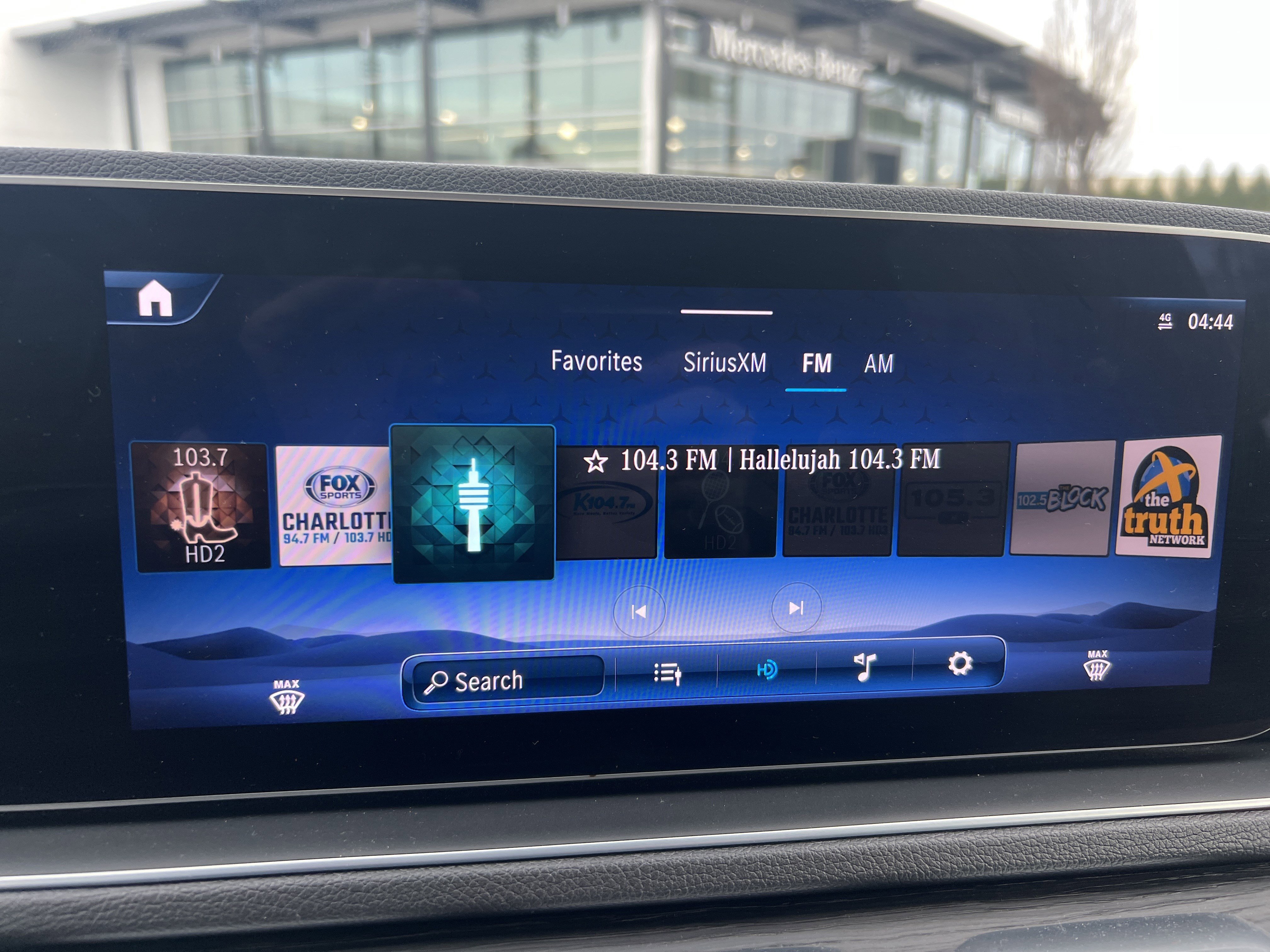 Certified 2024 Mercedes-Benz GLE 450e 4MATIC image 23