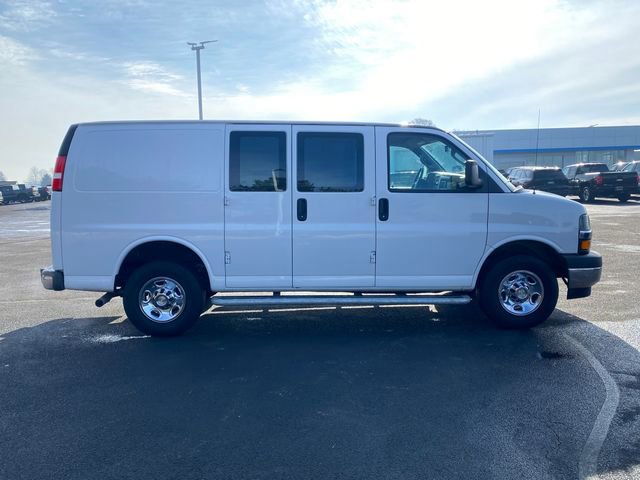Used 2024 Chevrolet Express 2500 image 7