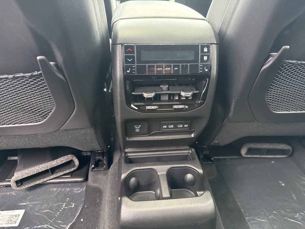 New 2026 Jeep Grand Cherokee L Limited image 24