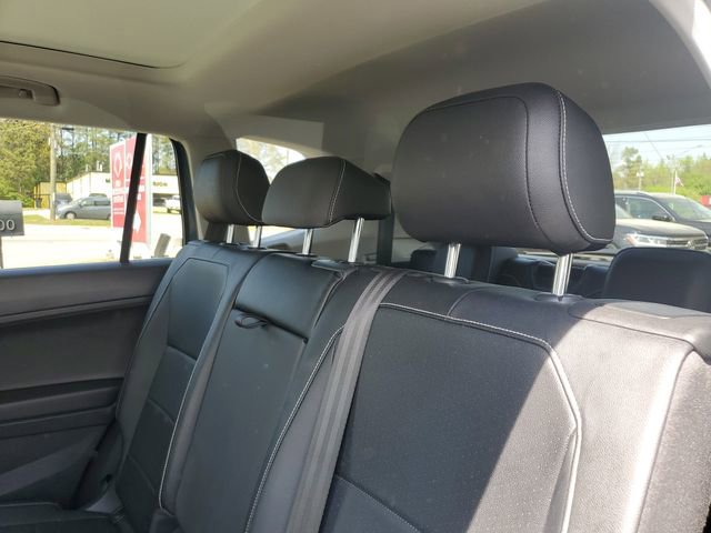 Certified 2021 Volkswagen Tiguan SE w/ Panoramic Sunroof Package image 9
