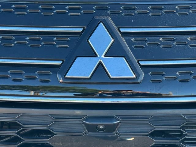 Used 2023 Mitsubishi Outlander SEL AWD/4WD image 8