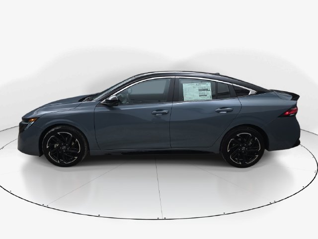 New 2027 Nissan Sentra SR w/ SR Premium Package FWD image 9