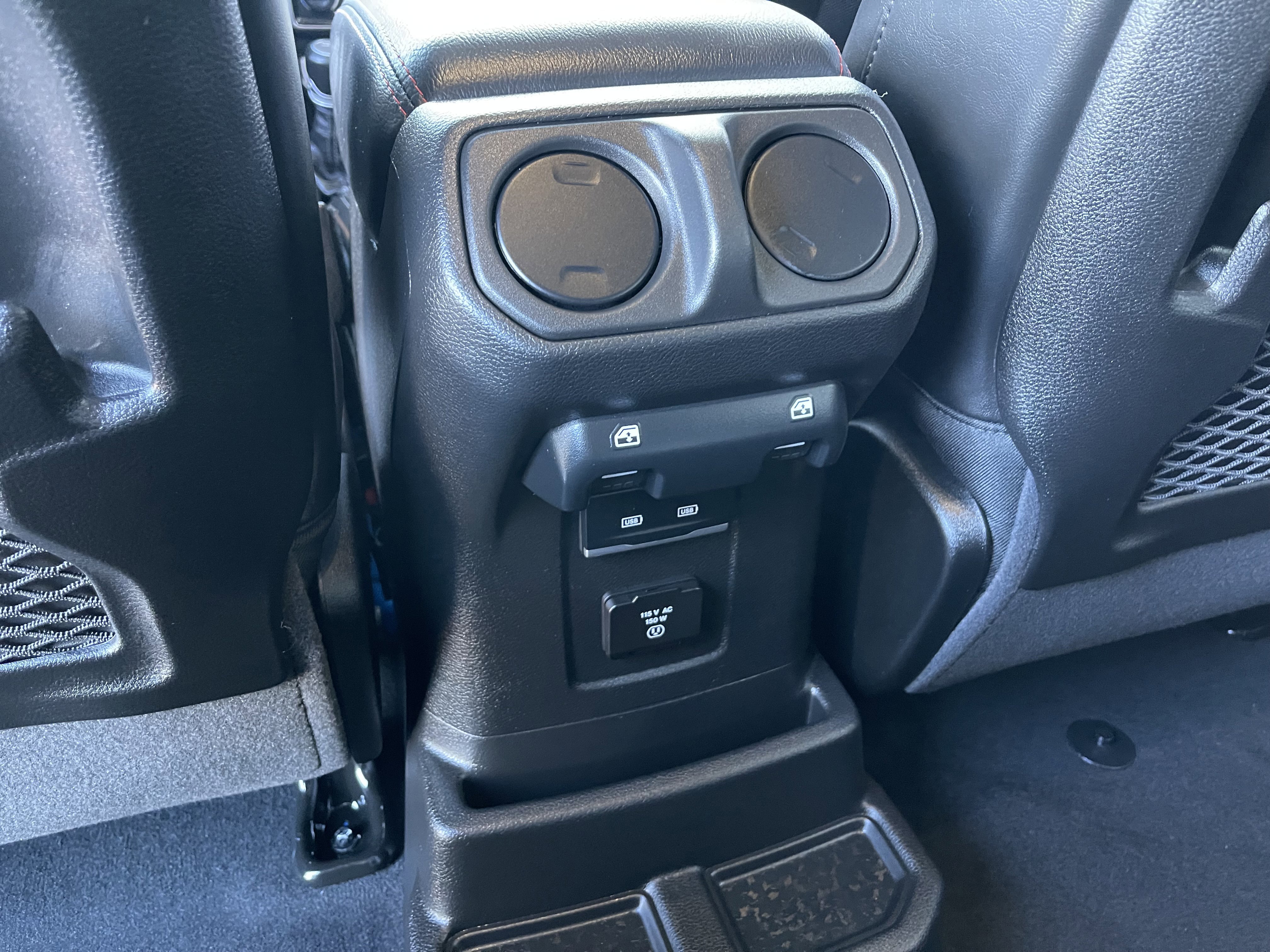 New 2026 Jeep Wrangler Unlimited Rubicon w/ Technology Group image 21