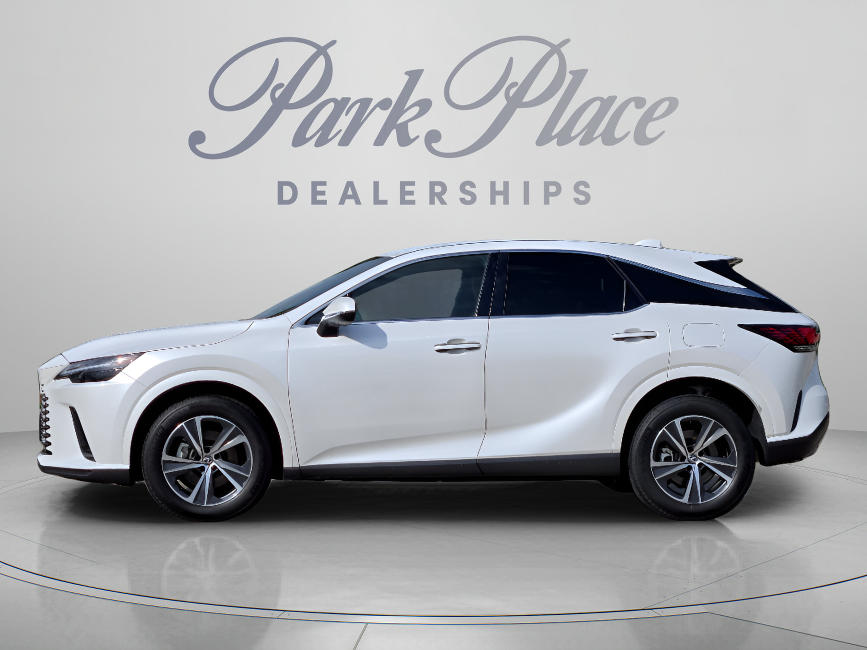 Used 2025 Lexus RX 350 FWD w/ Technology Package image 2