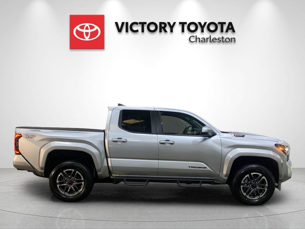 Used 2024 Toyota Tacoma TRD Sport w/ TRD Sport Upgrade Package AWD/4WD image 6