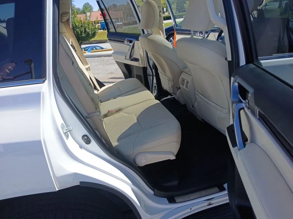 Used 2022 Lexus GX 460 image 20