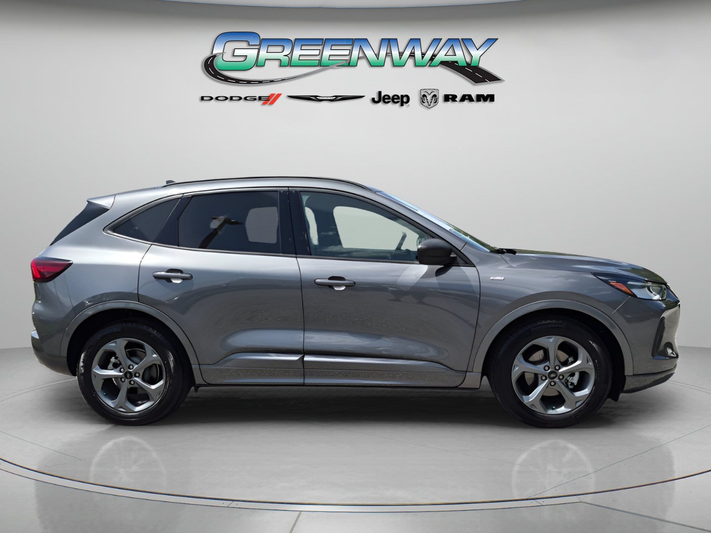 Used 2023 Ford Escape ST-Line w/ Tech Pack #1 FWD image 4