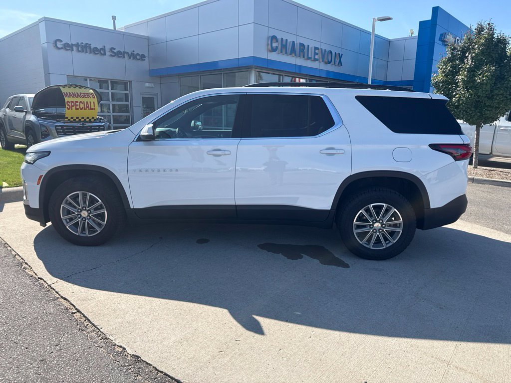 Used 2023 Chevrolet Traverse LT AWD/4WD image 8