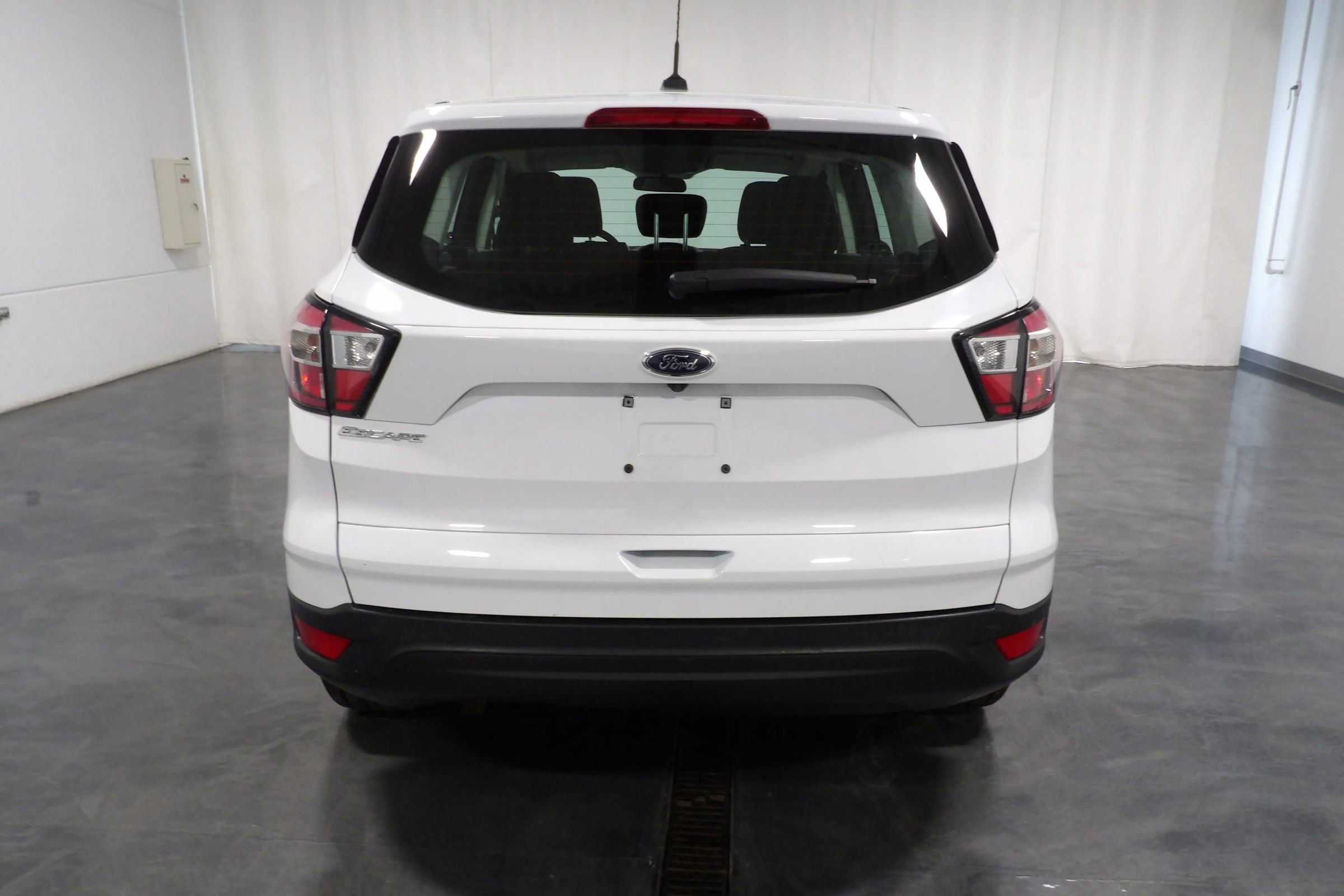 Used 2018 Ford Escape S image 5