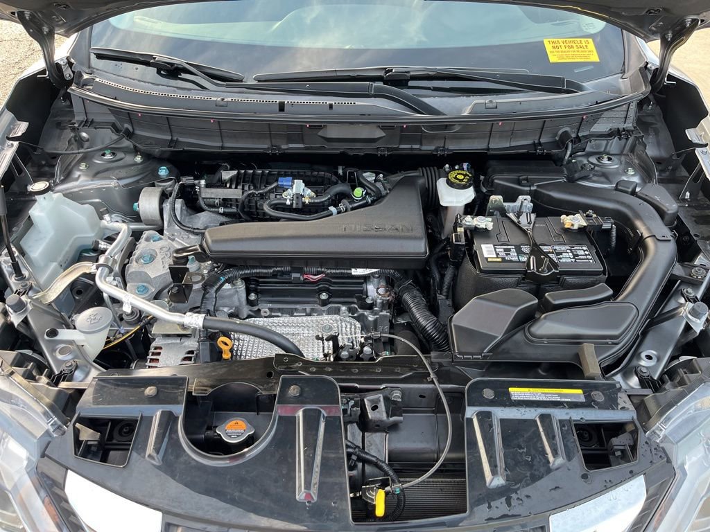 Used 2018 Nissan Rogue S image 9