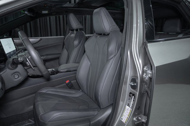 Used 2025 Lexus NX 350 F Sport AWD/4WD image 10