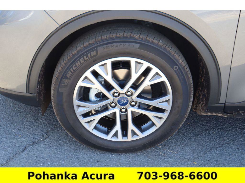 Used 2022 Ford Escape SEL image 32