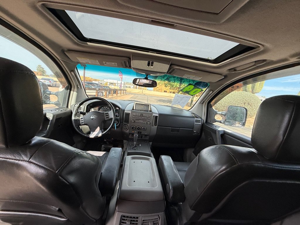 Used 2004 Nissan Titan LE w/ (NAV) Nissan Navigation Pkg AWD/4WD image 14