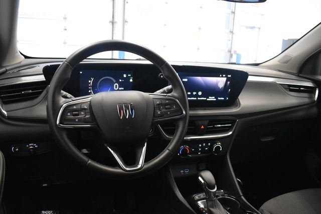 Used 2025 Buick Encore GX Preferred AWD/4WD image 23