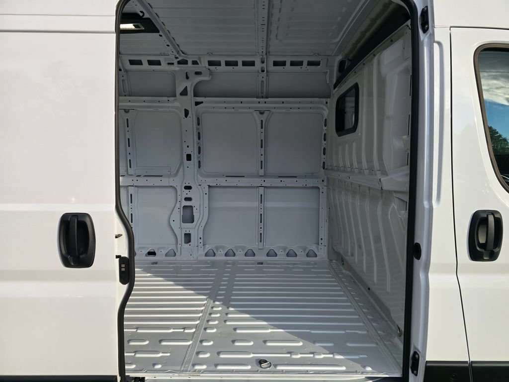 New 2026 RAM ProMaster 2500 w/ Advanced Safety Group FWD image 14