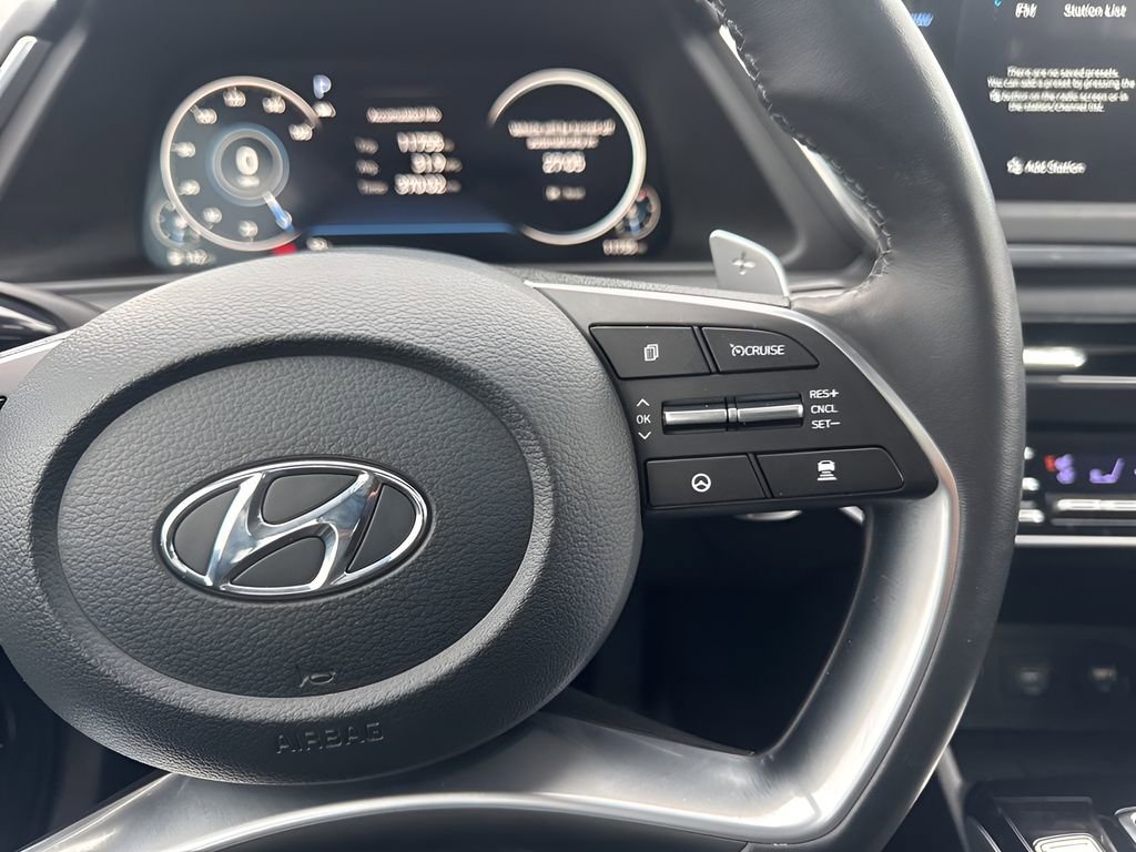 Used 2023 Hyundai Sonata Limited image 17