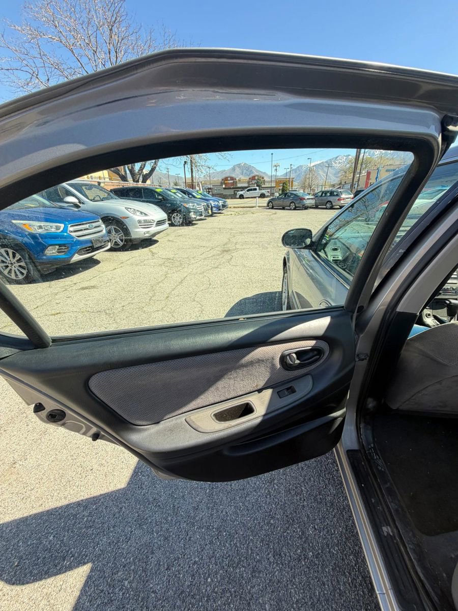 Used 2000 Nissan Maxima SE image 22