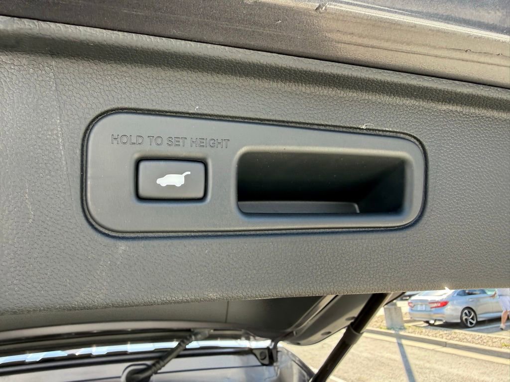 Used 2023 Honda Pilot Elite image 37