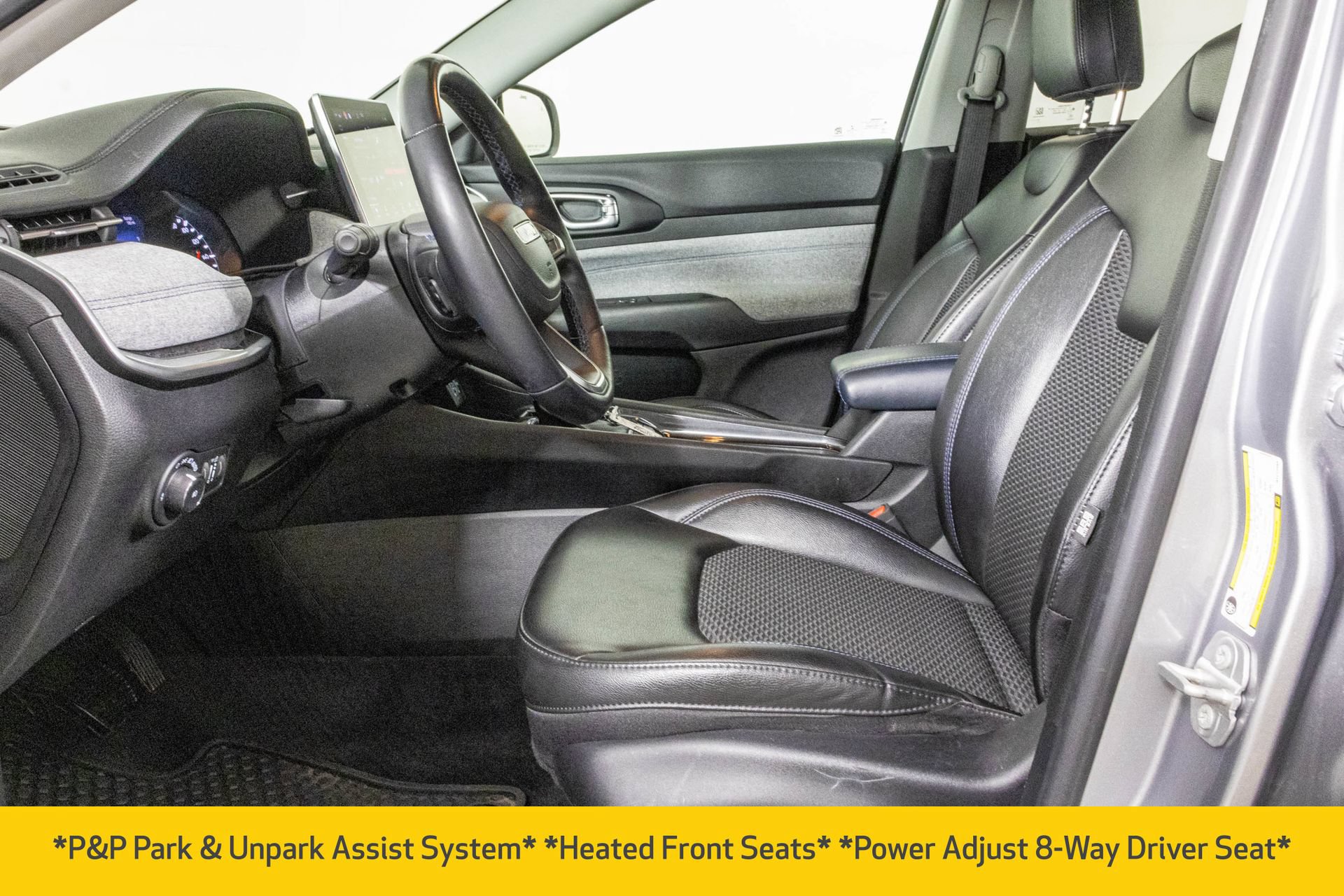 Used 2022 Jeep Compass Latitude w/ Convenience Group AWD/4WD image 24