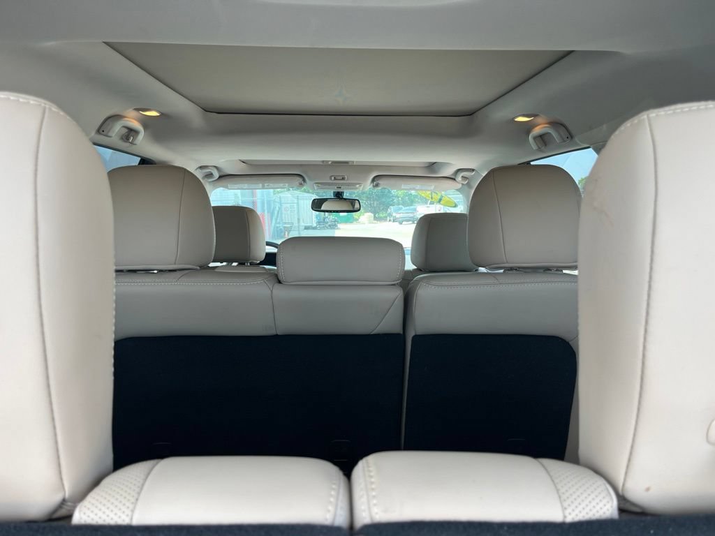 Used 2017 Nissan Pathfinder Platinum FWD image 41