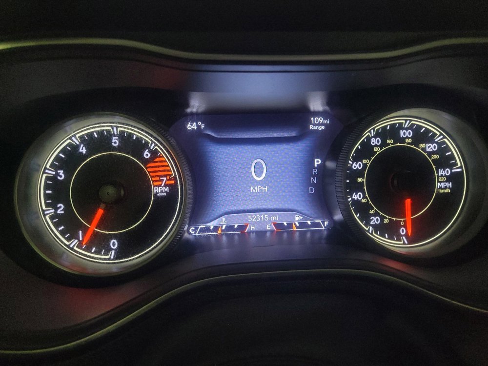 Used 2023 Jeep Cherokee Altitude Lux image 23