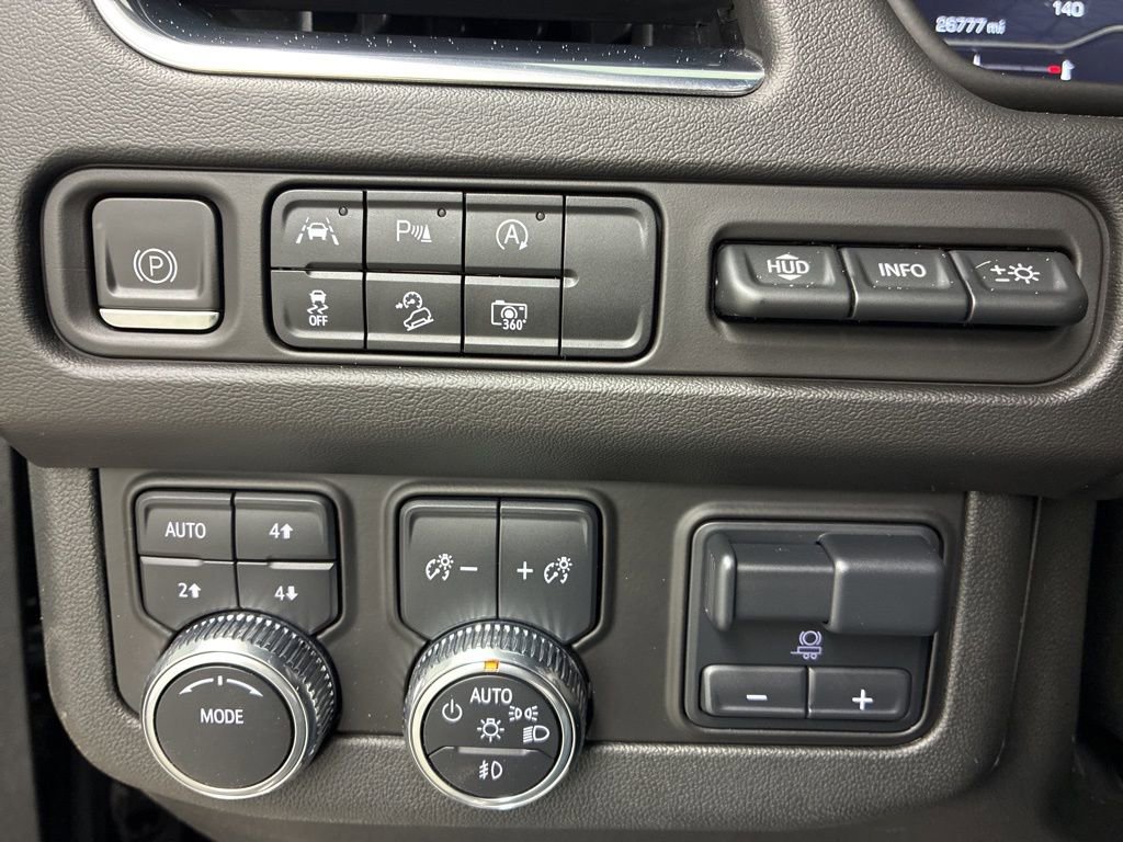 Used 2023 GMC Yukon AT4 image 31