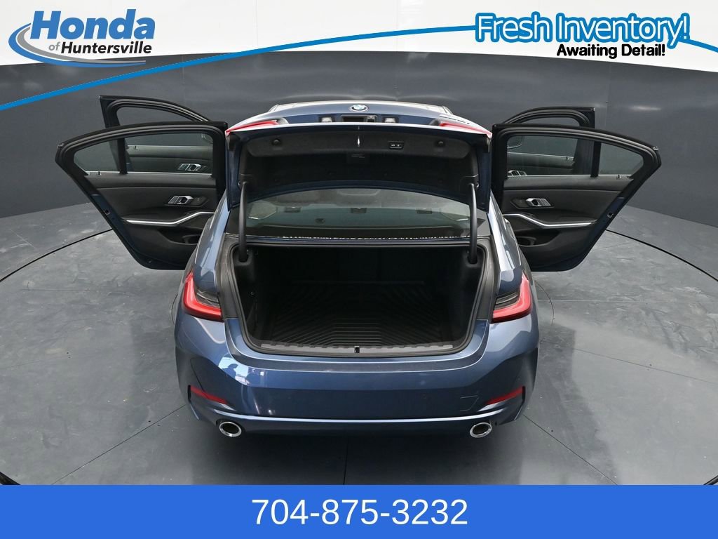 Used 2025 BMW 330i Sedan w/ M Sport Package RWD image 30