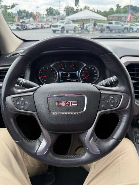 Used 2017 GMC Acadia SLT AWD/4WD image 13