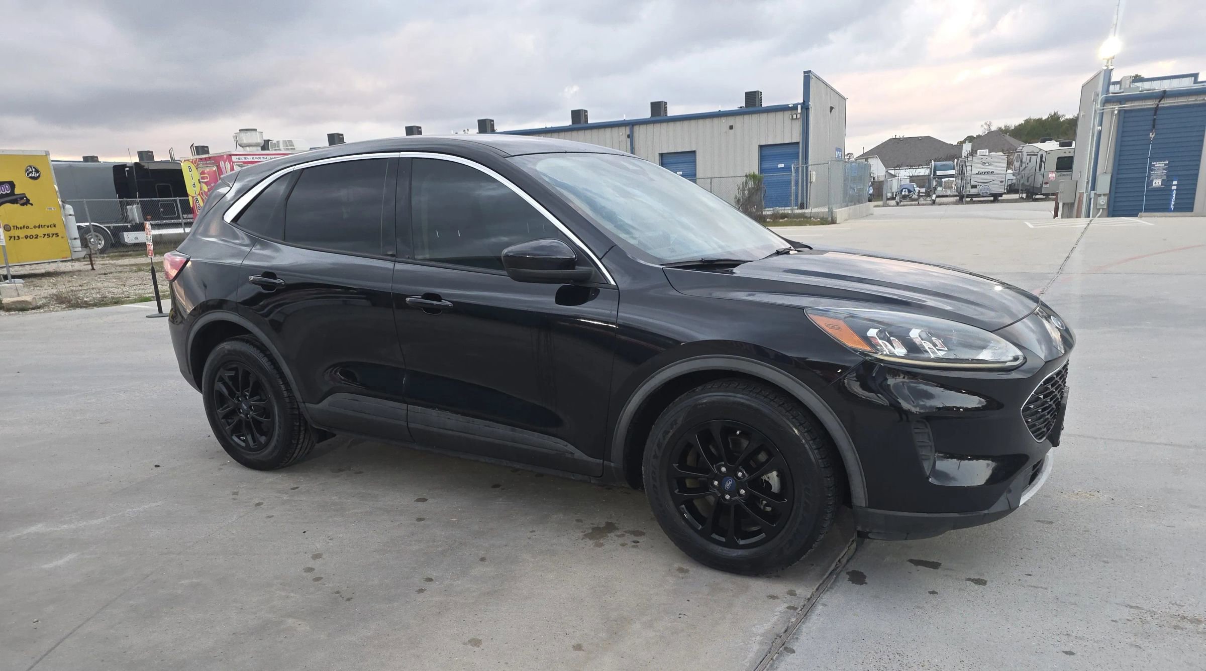 Used 2020 Ford Escape SE image 8
