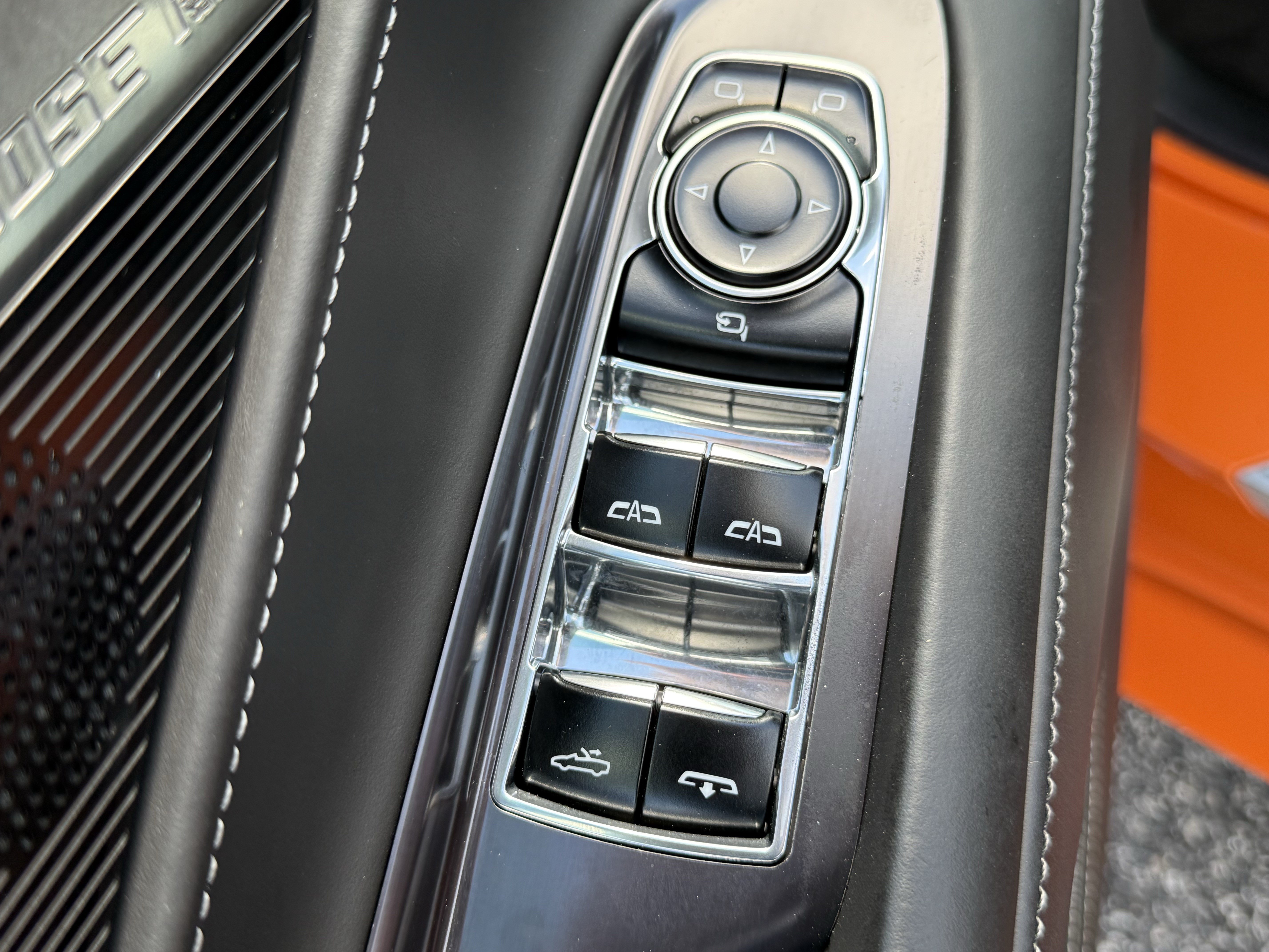 Used 2023 Chevrolet Corvette Stingray Premium Conv w/ Z51 Performance Package RWD image 14