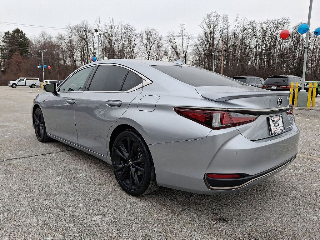 Used 2023 Lexus ES 300h F Sport image 22