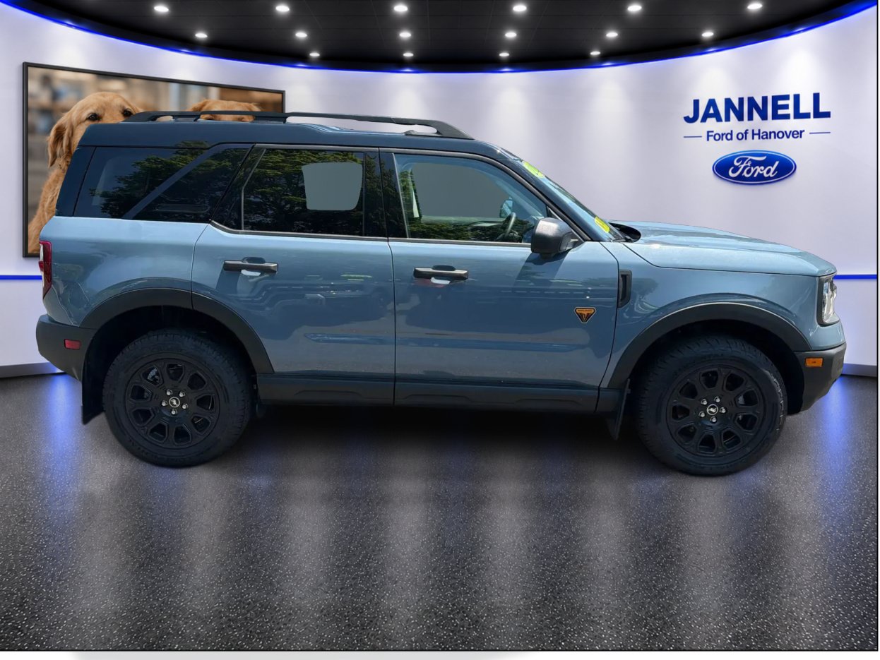 Used 2025 Ford Bronco Sport Badlands AWD/4WD image 4