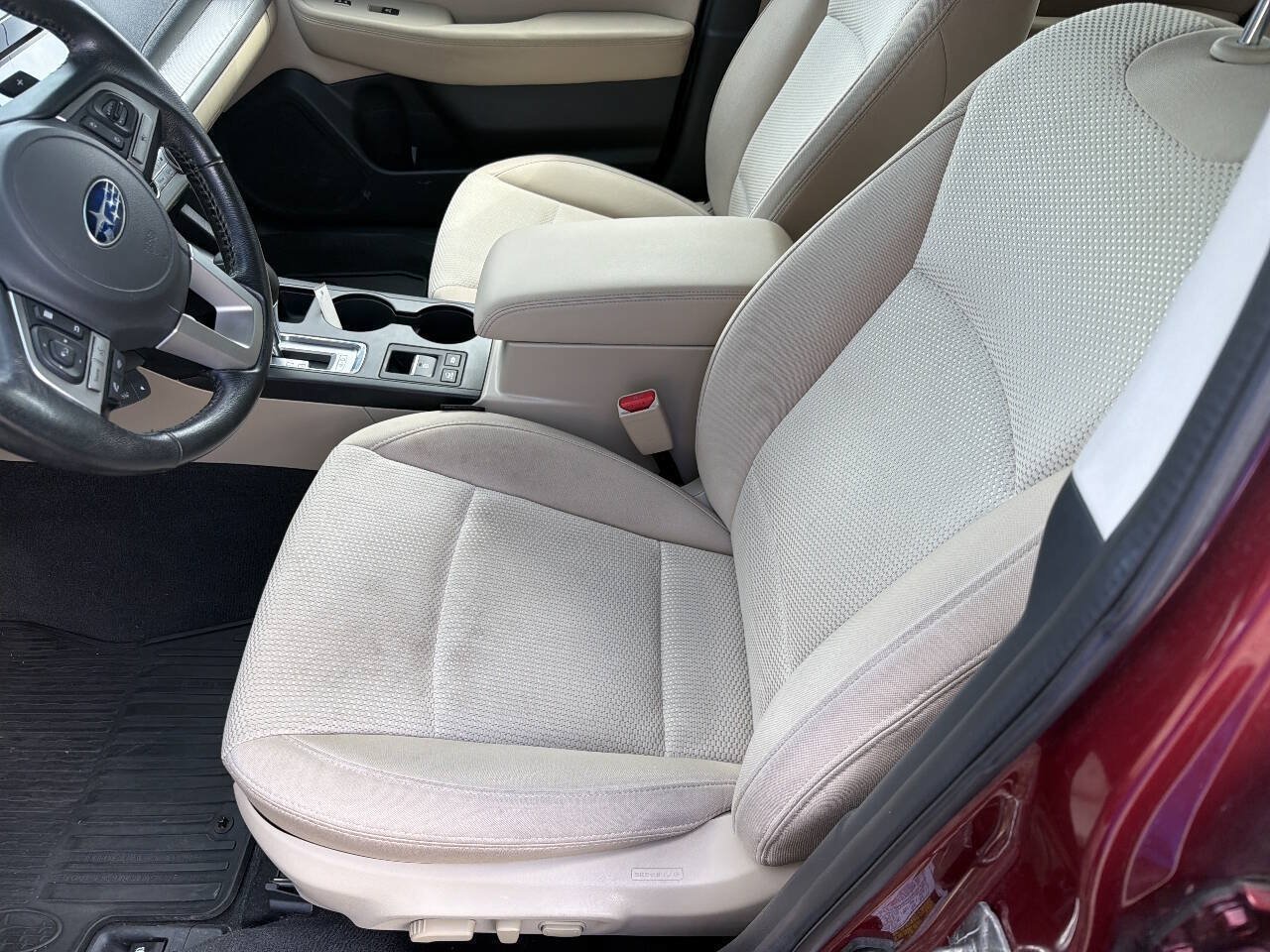 Used 2015 Subaru Outback 2.5i Premium AWD/4WD image 4