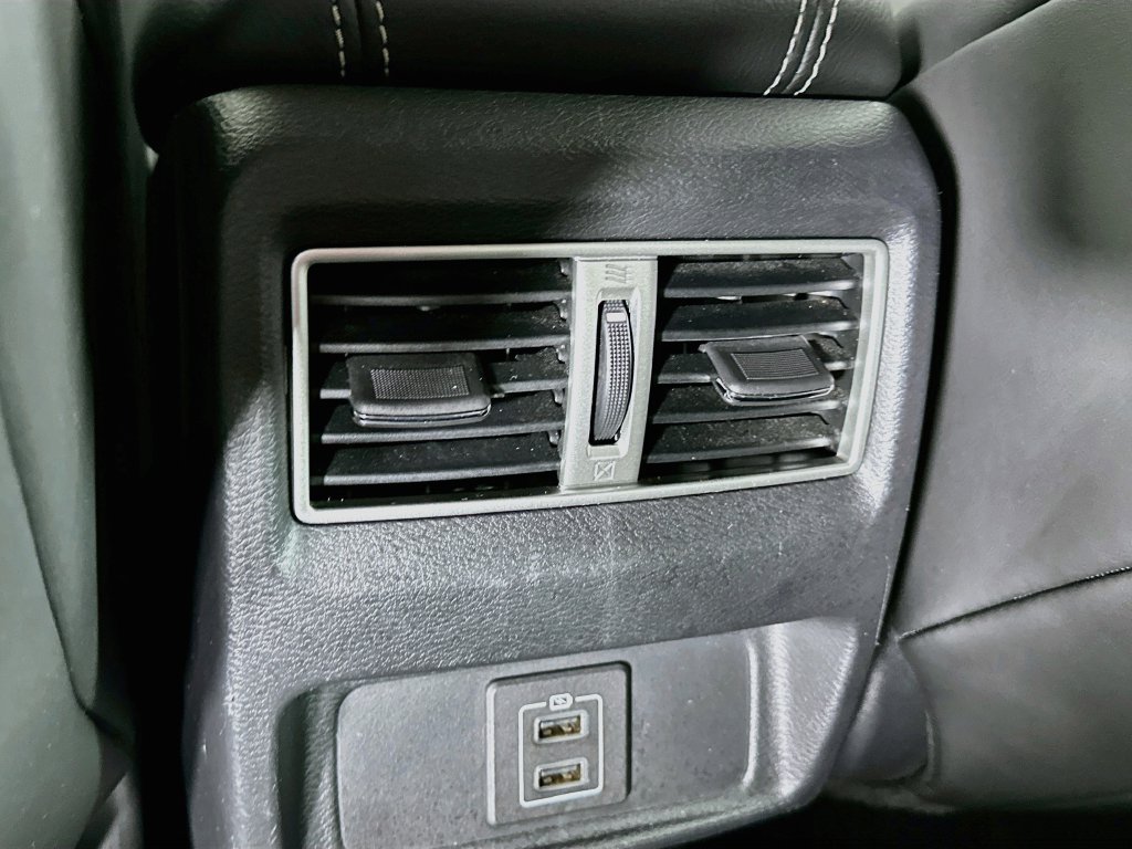 Used 2018 Nissan Maxima Platinum FWD image 34