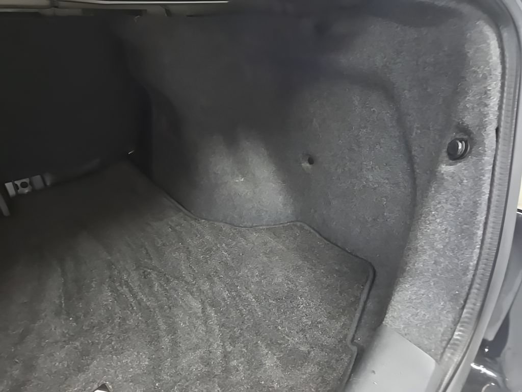 Used 2015 Nissan Sentra S FWD image 21