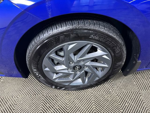 Used 2025 Hyundai Elantra Blue FWD image 10