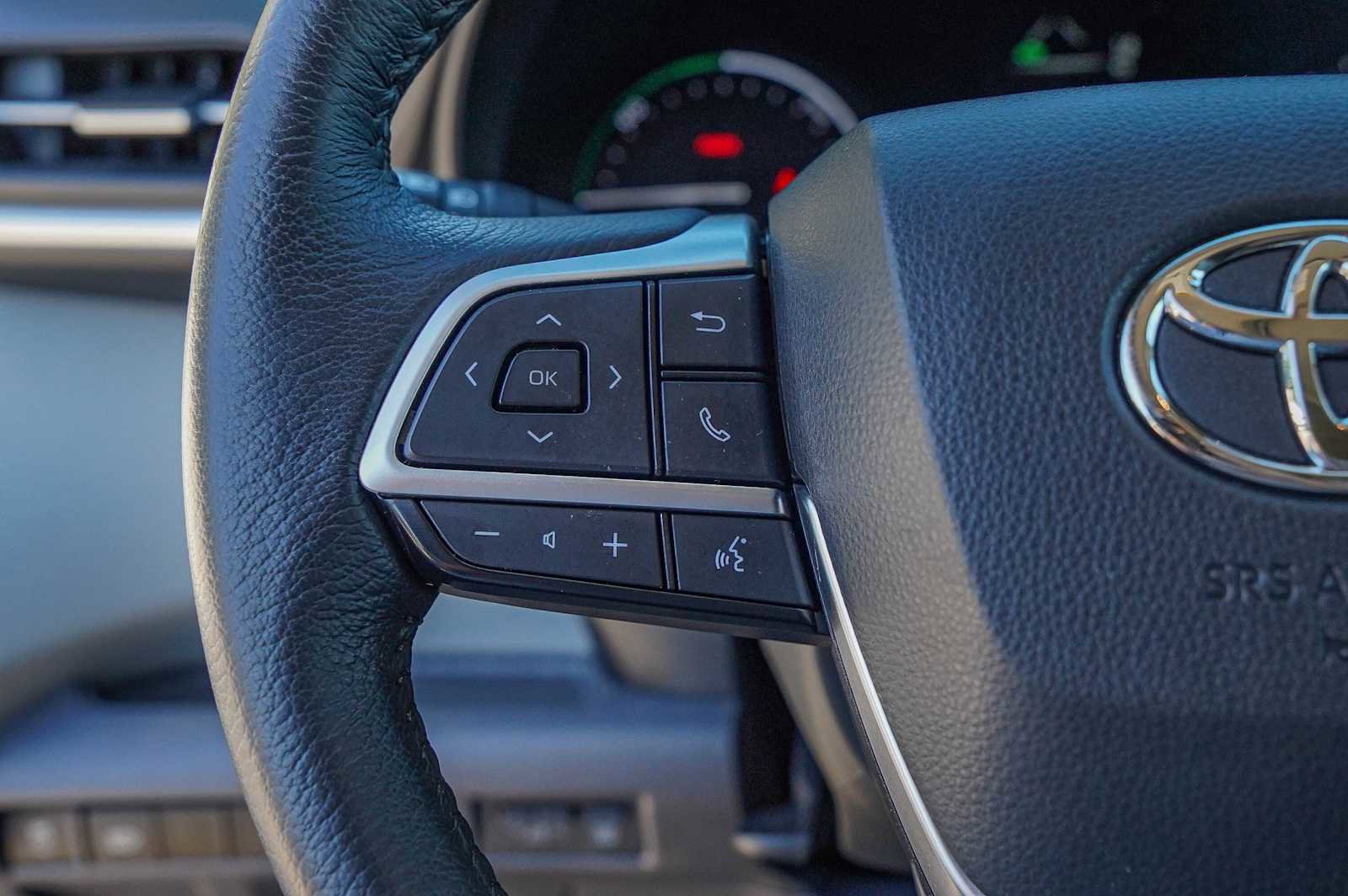 Used 2021 Toyota Sienna XLE image 13